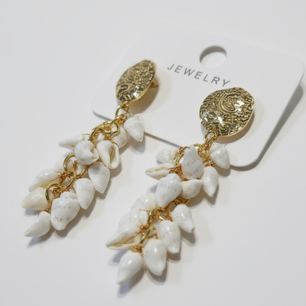 Salkım Model Doğal Deniz Kabuğu Gold Küpe